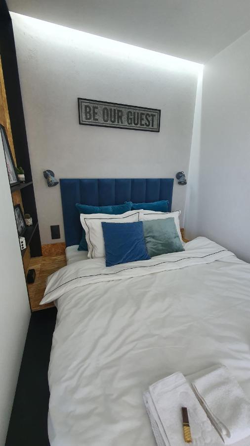 Apartament Midnight Blue Вроцлав Экстерьер фото